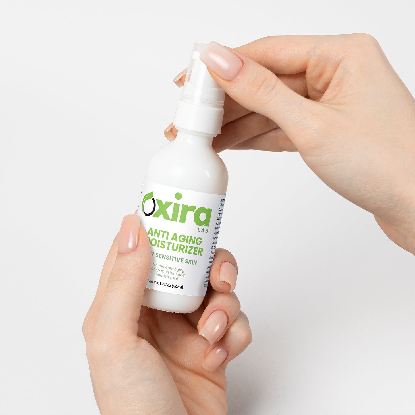 Moisturizer for sensitive skin with collagen support